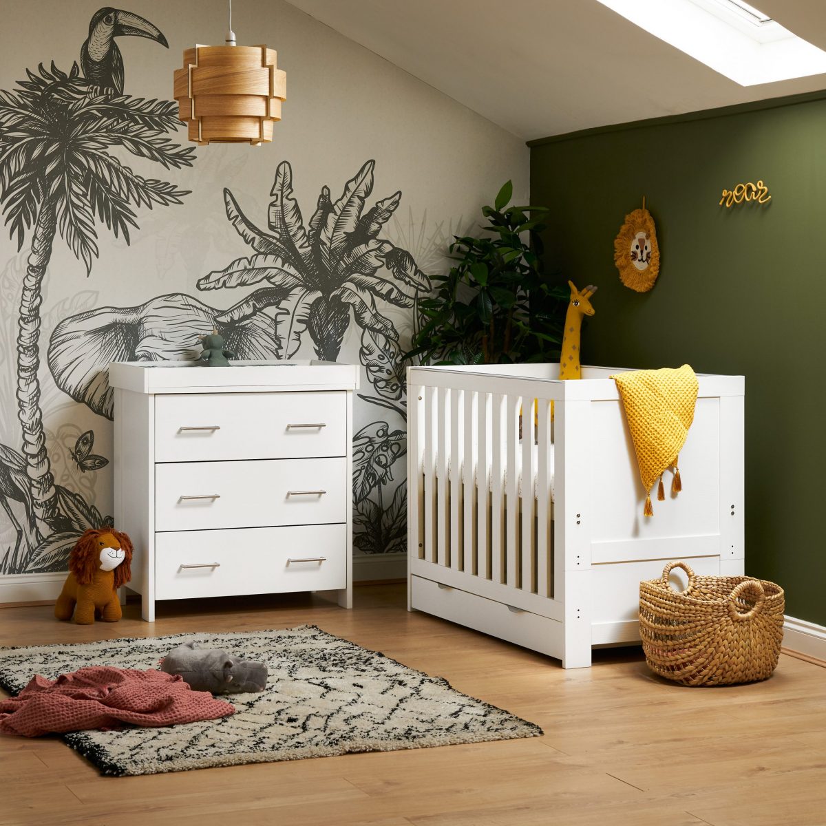 Obaby Nika Mini 2 Piece Room Set & Underdrawer White Wash